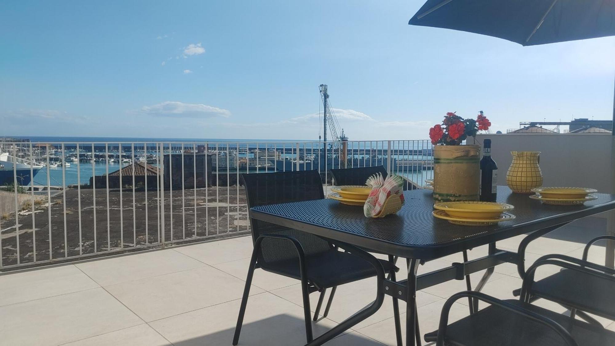 Attico Sul Porto Di Catania E Vista Vulcano Экстерьер фото